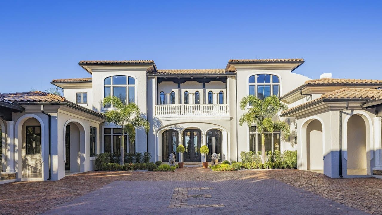 Lakefront Home on Lake Siena